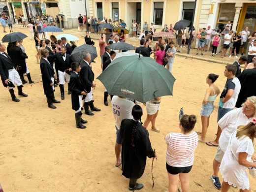 (Fotos y vídeos) Devoción por la Mare de Déu de Gràcia