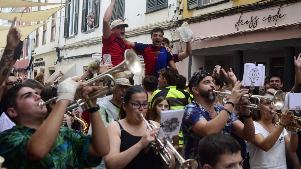 Una gran fiesta improvisada.