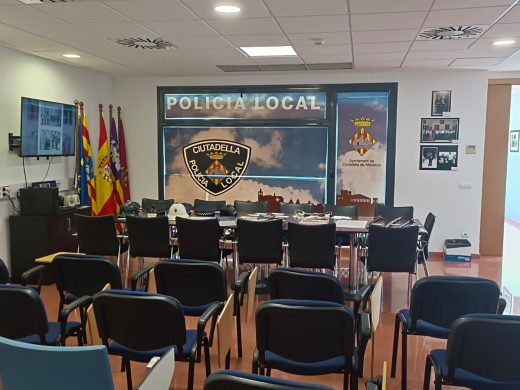 (Fotos) En el corazón de la Policía Local de Ciutadella