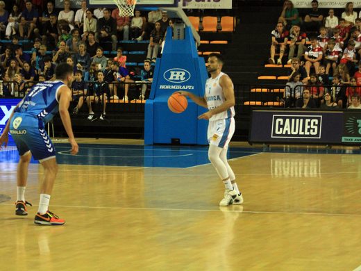 (Fotos) Trabajado triunfo del Hestia Menorca ante el Zamora (76-69)