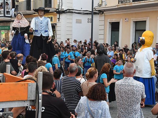 (Fotos) Manolo Bonet da inicio a las fiestas de “un pueblo con futuro”