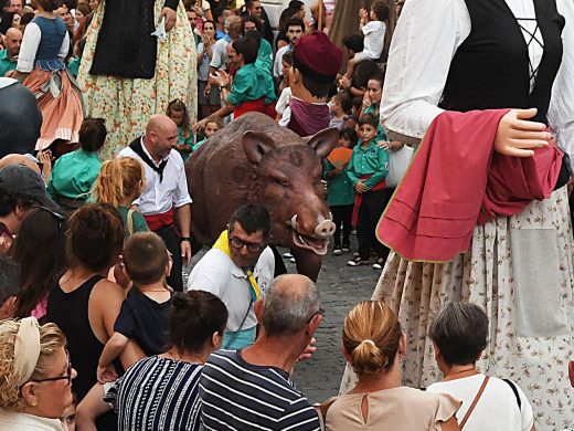 (Fotos) Manolo Bonet da inicio a las fiestas de “un pueblo con futuro”