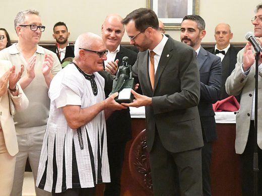 (Fotos) Manolo Bonet da inicio a las fiestas de “un pueblo con futuro”