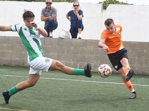 (Fotos) Ramón Huéscar salva un punto para el CD Migjorn