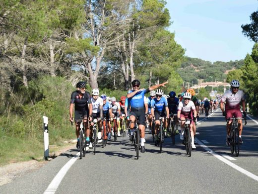 Julen Zubero y Marga Fullana coronan primero El Toro en la Volta Cicloturista