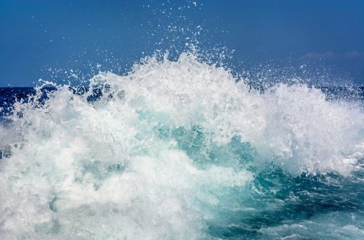 Alerta en Menorca: olas de hasta 3 metros y fuertes rachas de viento este jueves.