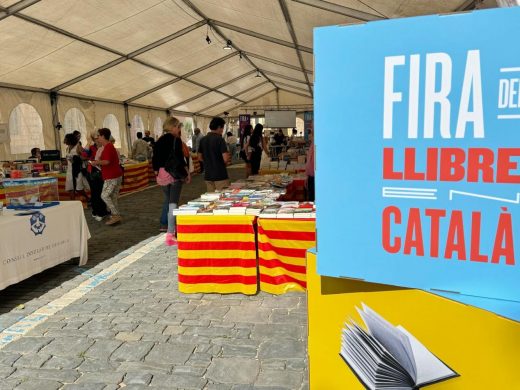 (Fotos) Maó da la bienvenida a la XIX Fira del Llibre en Català de Menorca