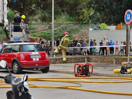 (Fotos) Espectacular incendio en Ferreries