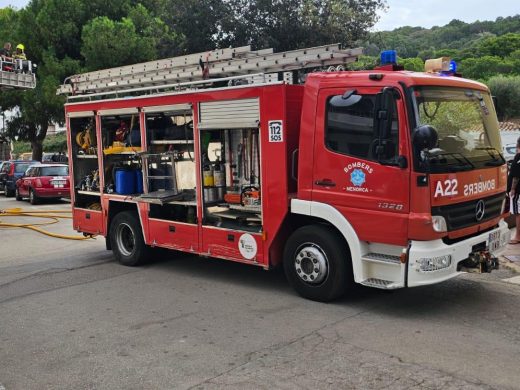 (Fotos) Espectacular incendio en Ferreries