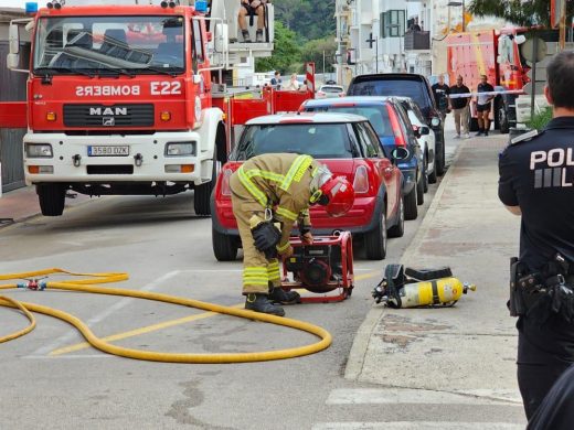 (Fotos) Espectacular incendio en Ferreries