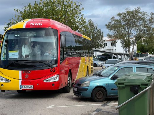 Avançam Alaior propone cambiar la parada de autobús junto al IES Josep Miquel Guàrdia