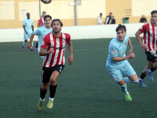 El Mercadal se da un festín ante el Llosetense (4-0)