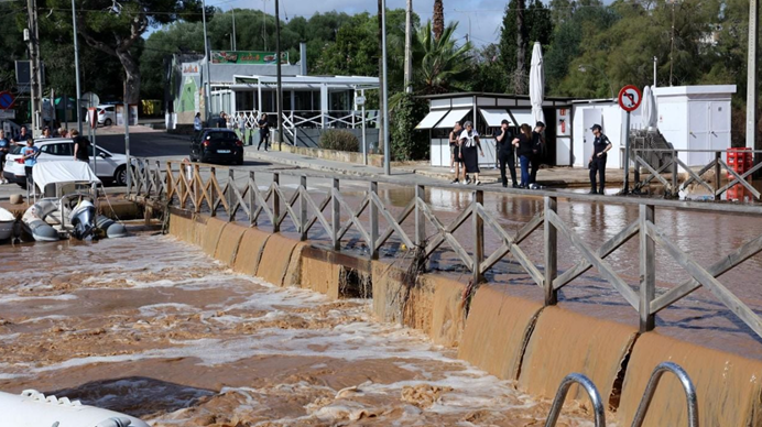 Torrente desbordado en Porto Cristo (Foto: Mallorcadiario.com)