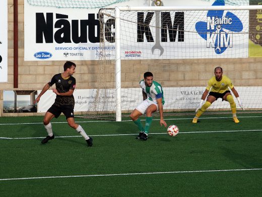 (Fotos) Dura derrota del Migjorn ante el Alcudia