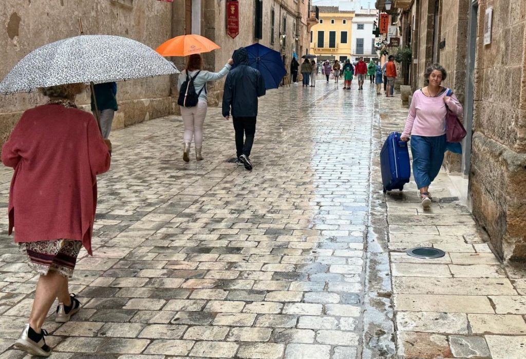 Las lluvias podrían dejar acumulaciones de hasta 30 mm en una hora.