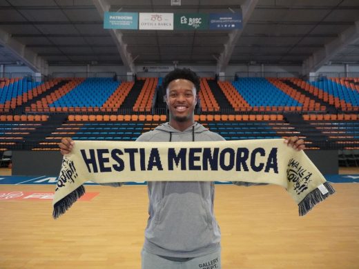 (Fotos) Jalen Cone ya está en Menorca