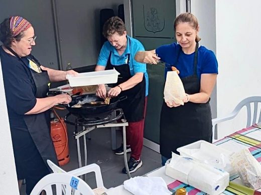 Más de 6 kilos de buñuelos para el Club de Judo Es Castell