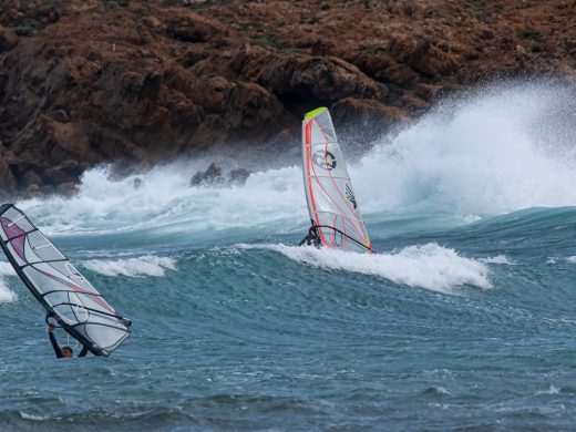 (Fotos) El viento alcanza los 87 Km/h y la alerta meteorológica se alarga hasta Navidad