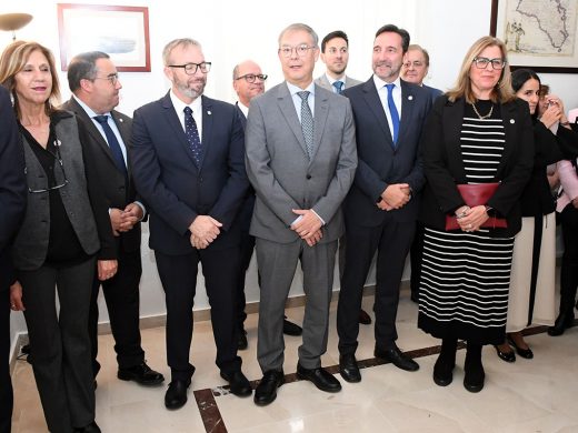 (La foto) Menorca conmemora el 46 aniversario de la Constitución