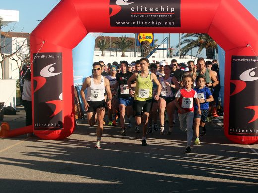 (Fotos) María Pallicer y Enric Pons triunfan en la San Silvestre de Maó