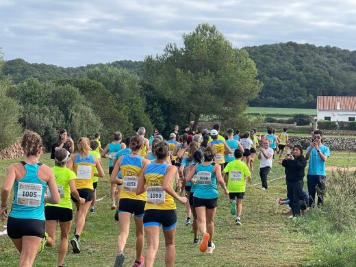 (Fotos) Más de 200 atletas en el cross de Santa Eularieta