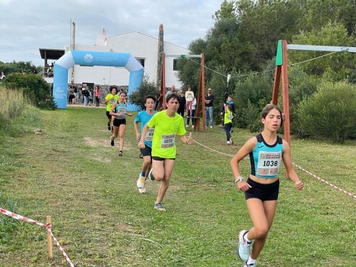 (Fotos) Más de 200 atletas en el cross de Santa Eularieta