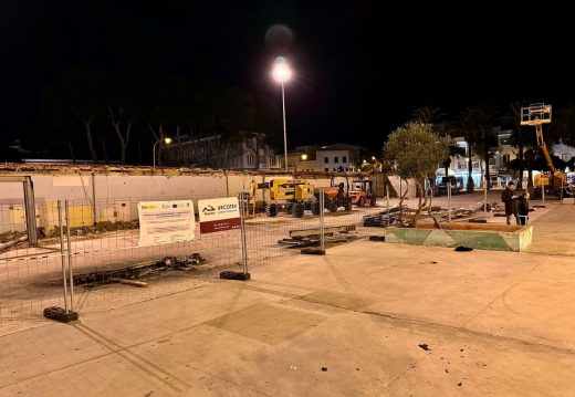 Imagen nocturna de las obras (Foto: Tolo Mercadal)