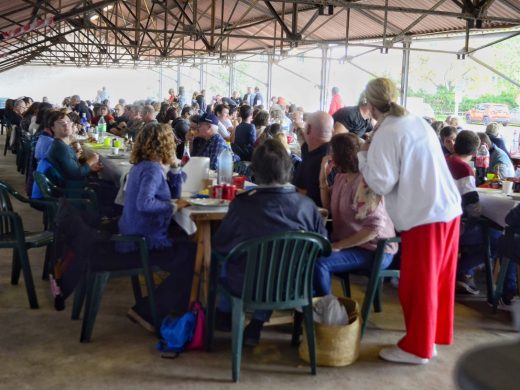 (Fotos) Folk, baile y paella en Es Mercadal