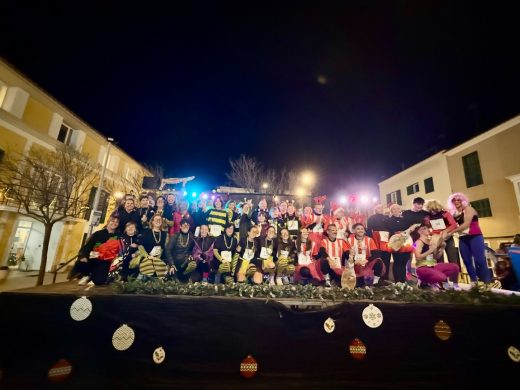 (Fotos) Alaior se divierte corriendo la San Silvestre