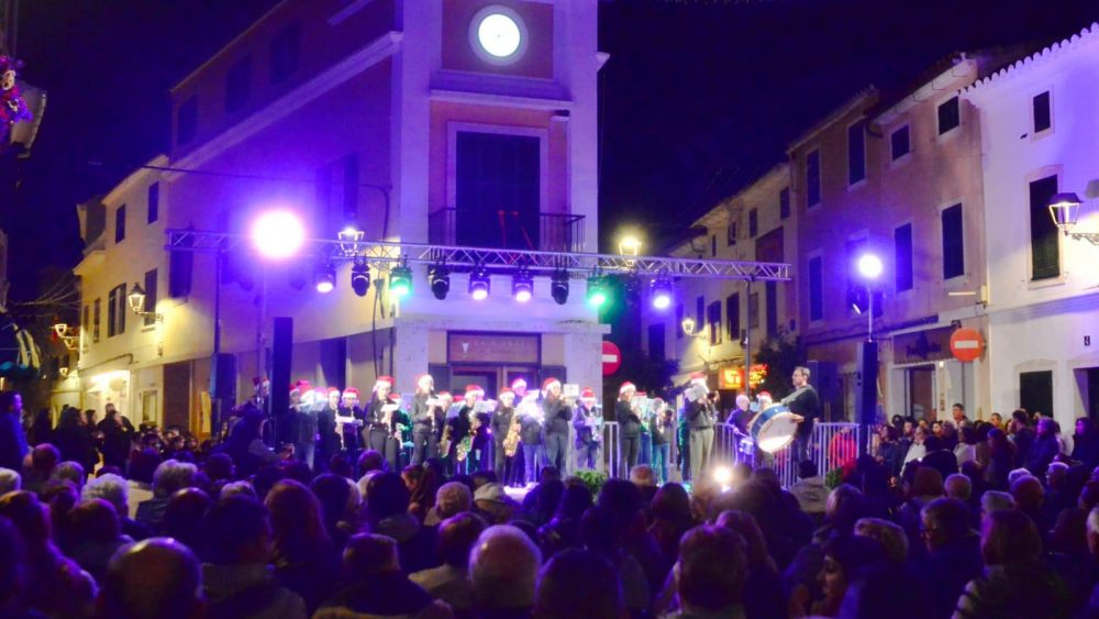 La Navidad llega a Es Mercadal y Fornells.