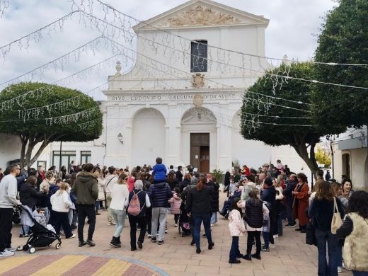 (Fotos y vídeos) Los más pequeños de Menorca despiden el año con las campanadas infantiles