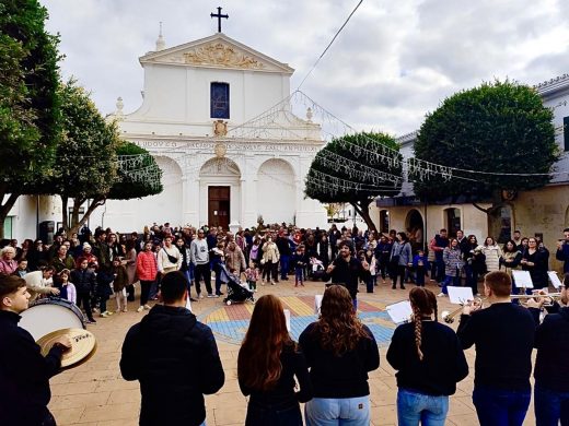 (Fotos y vídeos) Los más pequeños de Menorca despiden el año con las campanadas infantiles