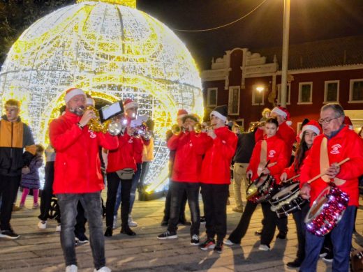 (Fotos) El ambiente navideño llega a Es Castell