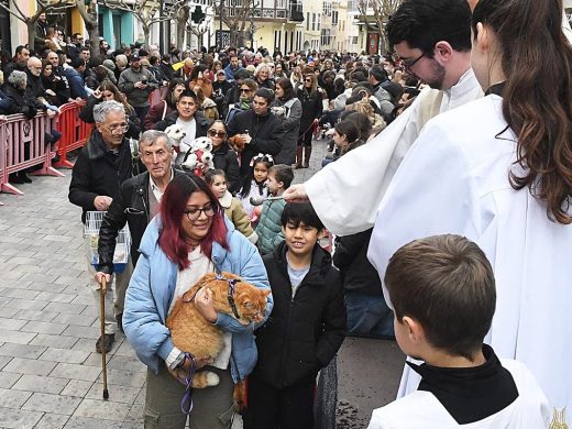 (Fotos) Maó celebra con pasión y multitudinaria participación las ‘beneïdes’