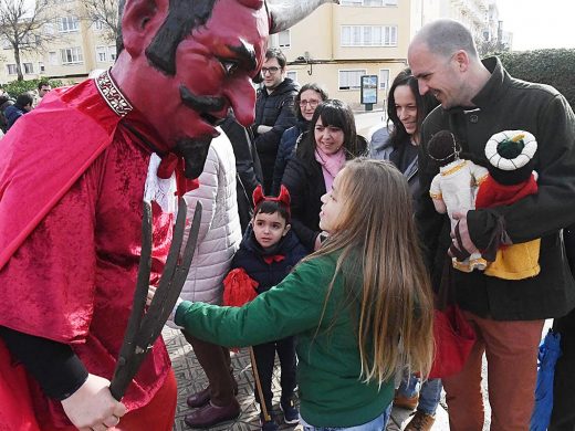 (Fotos) Maó celebra con pasión y multitudinaria participación las ‘beneïdes’