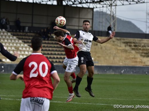 (Fotos) El Migjorn sigue negado tras caer derrotado ante el Constància