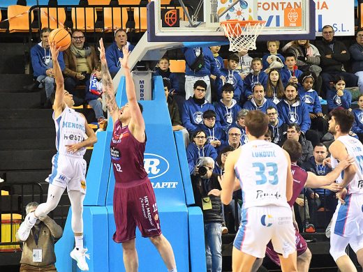 (Fotos) El Hestia Menorca cae con honores ante el Obradoiro