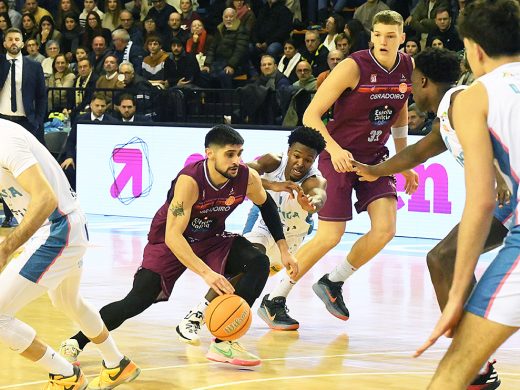 (Fotos) El Hestia Menorca cae con honores ante el Obradoiro