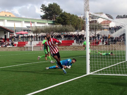 (Fotos) Regreso triunfal del Mercadal a Sant Martí