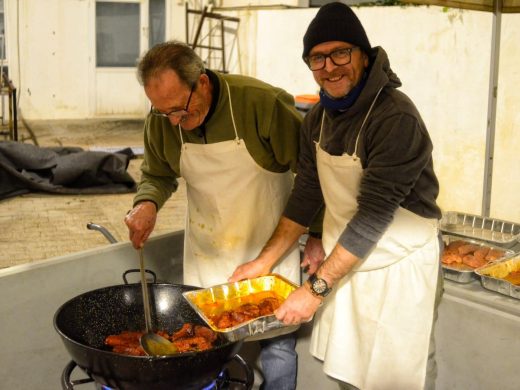 (Fotos) Sant Climent celebra su tradicional ‘torrada i salida de dimonis’