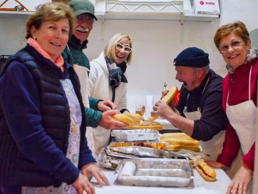 (Fotos) Sant Climent celebra su tradicional ‘torrada i salida de dimonis’