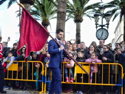 (Fotos) El sol permite celebrar la Processó dels Tres Tocs