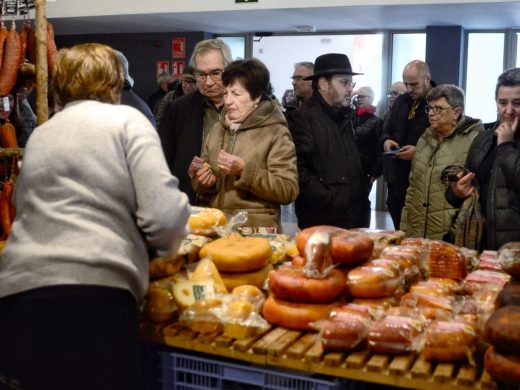 (Fotos) El sol permite celebrar la Processó dels Tres Tocs