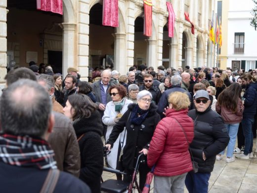 (Fotos) El sol permite celebrar la Processó dels Tres Tocs