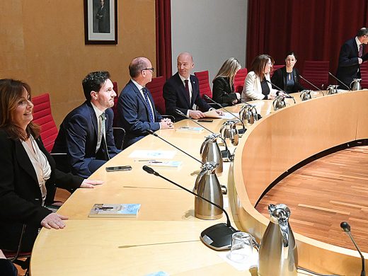 (Fotos) Adolfo Vilafranca apuesta por un futuro sostenible en el pleno de Sant Antoni