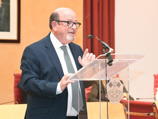 (Fotos) Adolfo Vilafranca apuesta por un futuro sostenible en el pleno de Sant Antoni