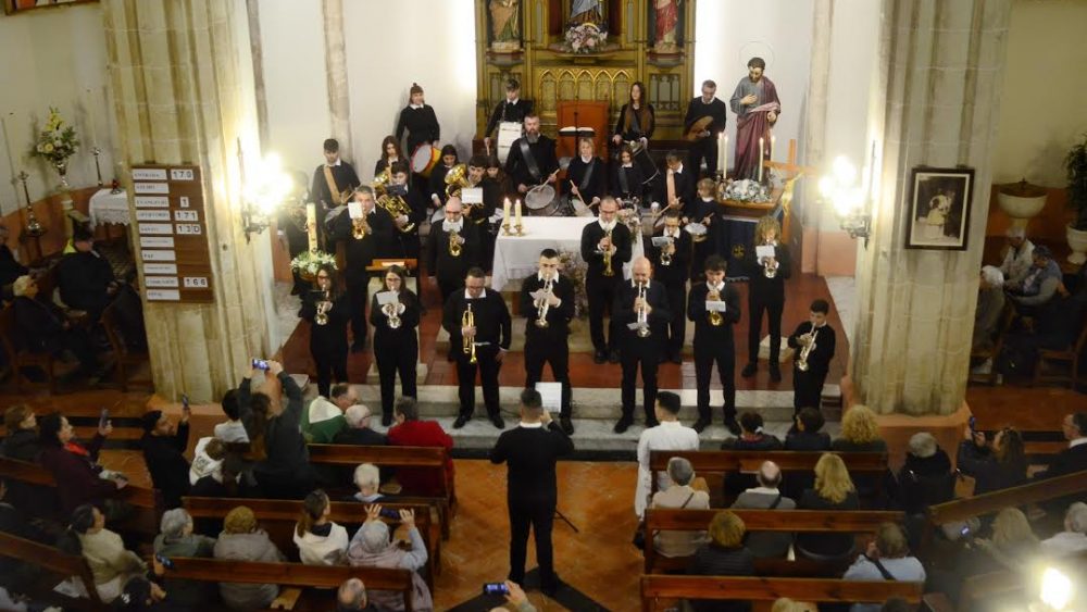 La Redención, nueva banda cofrade de Maó, se ha presentado en la Iglesia de la Concepción.