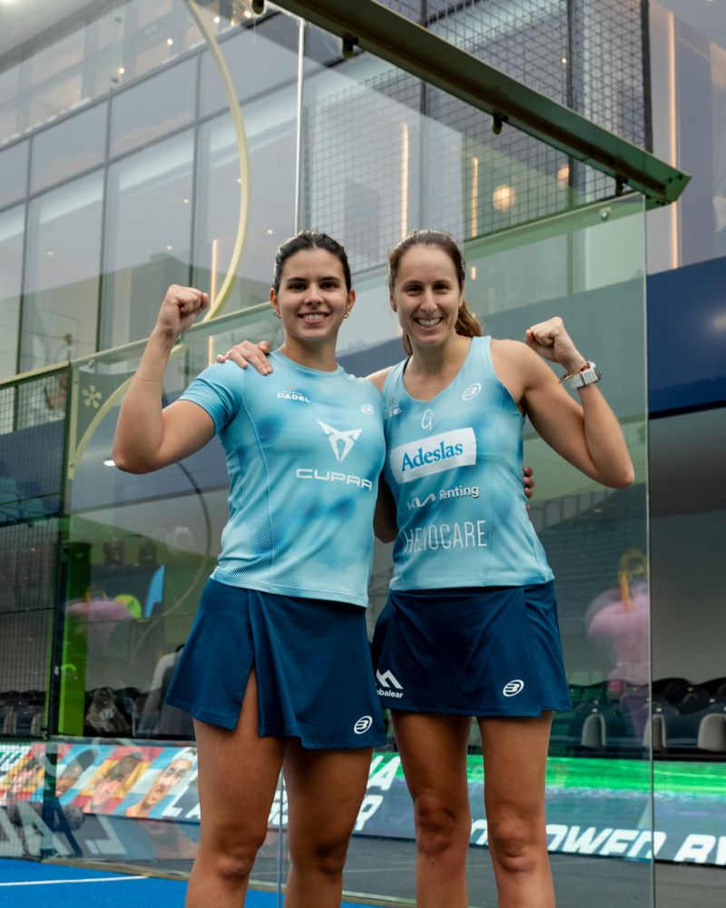 Delfi Brea y Gemma Triay, celebrando la victoria.