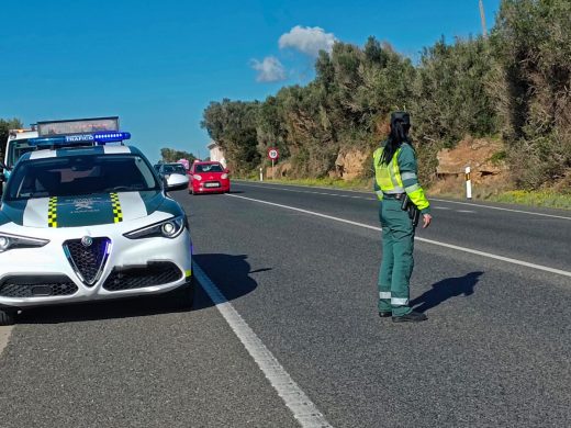 (Fotos) Colisión en cadena en la carretera general: trasladan a dos heridos al Mateu Orfila