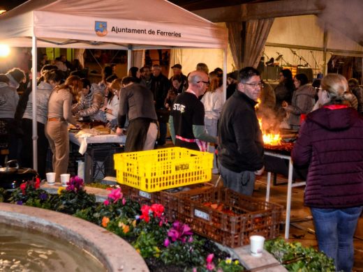 (Fotos) Ferreries recupera la fiesta de Sant Antoni